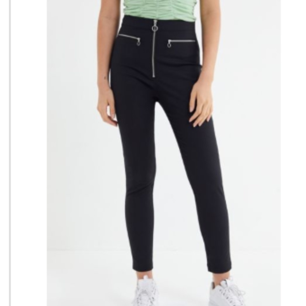 UO Susie High-Waisted Cropped Zip-Front Pant